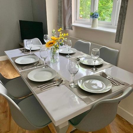 An Entire 2Beds, 2Bathrooms, Free Wifi, Free Parking, Risinghurst, Oxford Eksteriør bilde
