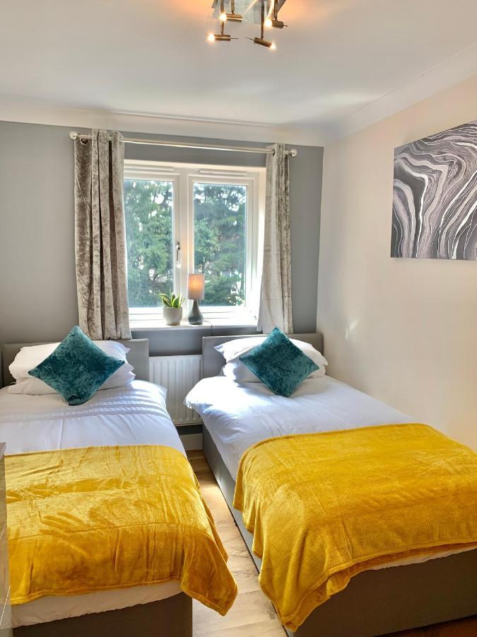 An Entire 2Beds, 2Bathrooms, Free Wifi, Free Parking, Risinghurst, Oxford Eksteriør bilde