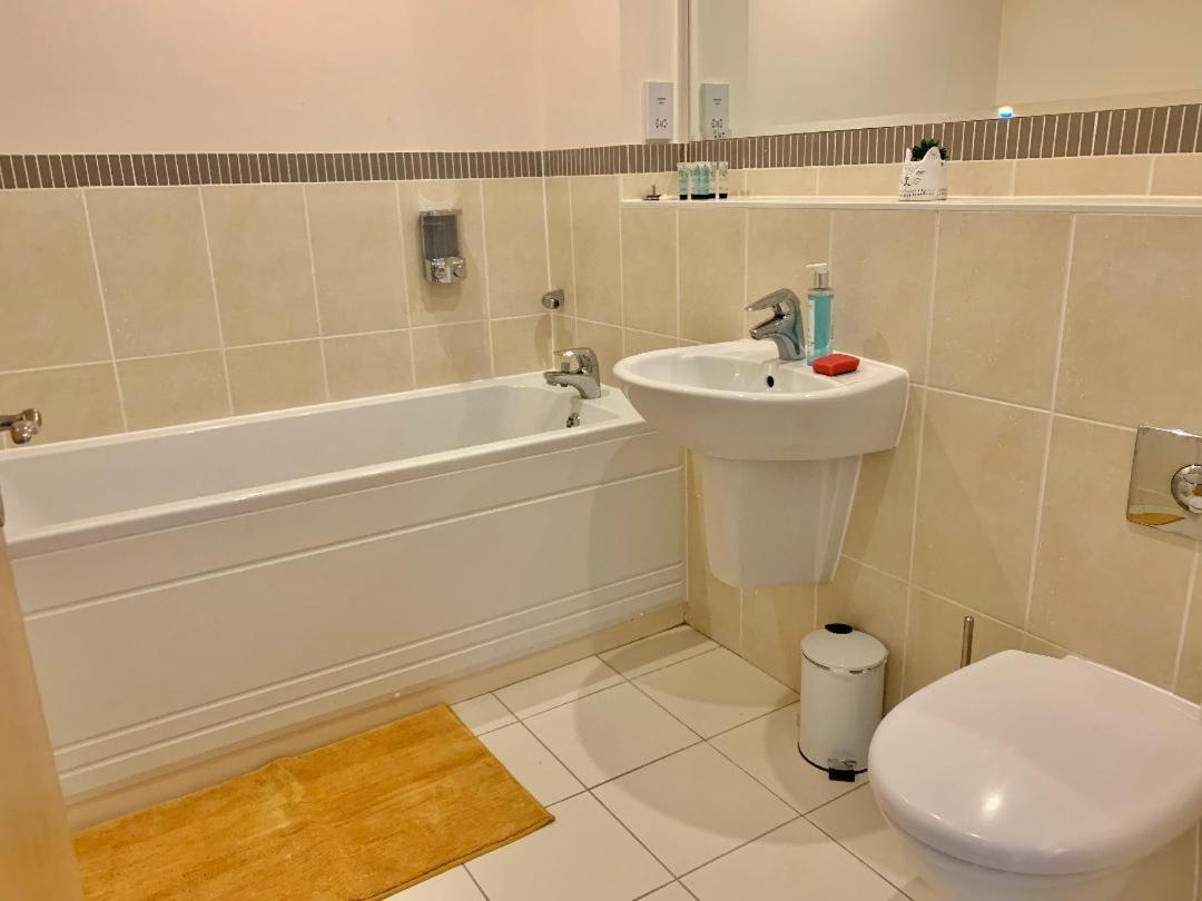An Entire 2Beds, 2Bathrooms, Free Wifi, Free Parking, Risinghurst, Oxford Eksteriør bilde