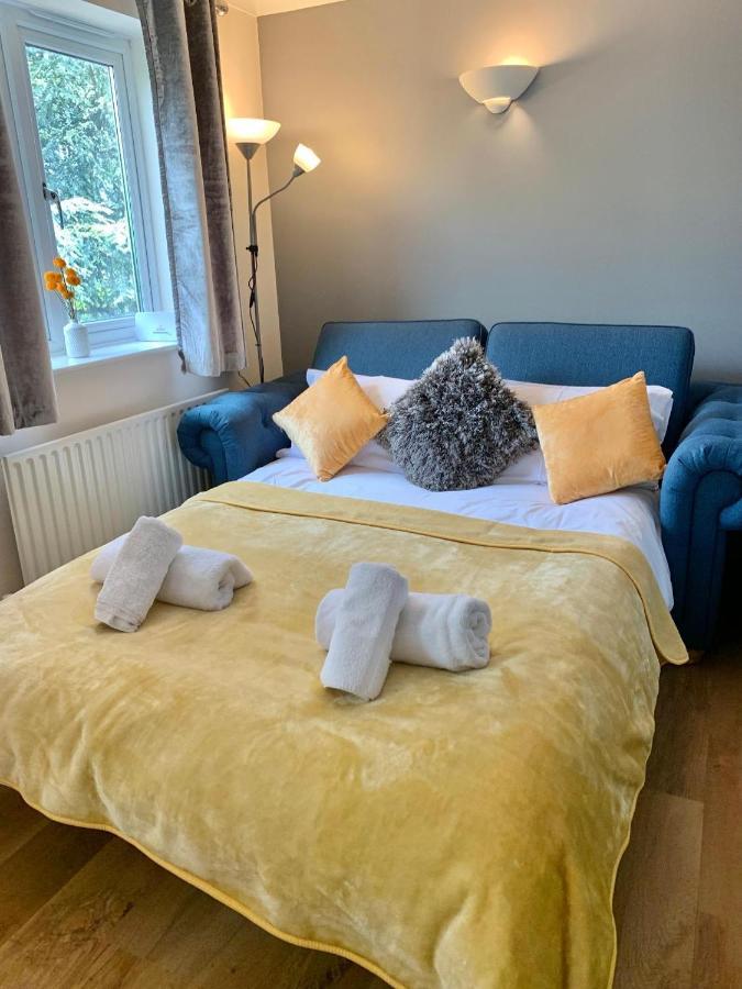 An Entire 2Beds, 2Bathrooms, Free Wifi, Free Parking, Risinghurst, Oxford Eksteriør bilde