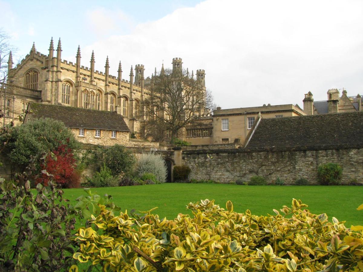 An Entire 2Beds, 2Bathrooms, Free Wifi, Free Parking, Risinghurst, Oxford Eksteriør bilde