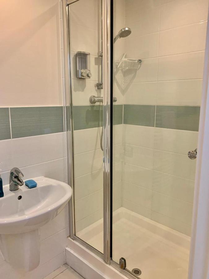 An Entire 2Beds, 2Bathrooms, Free Wifi, Free Parking, Risinghurst, Oxford Eksteriør bilde